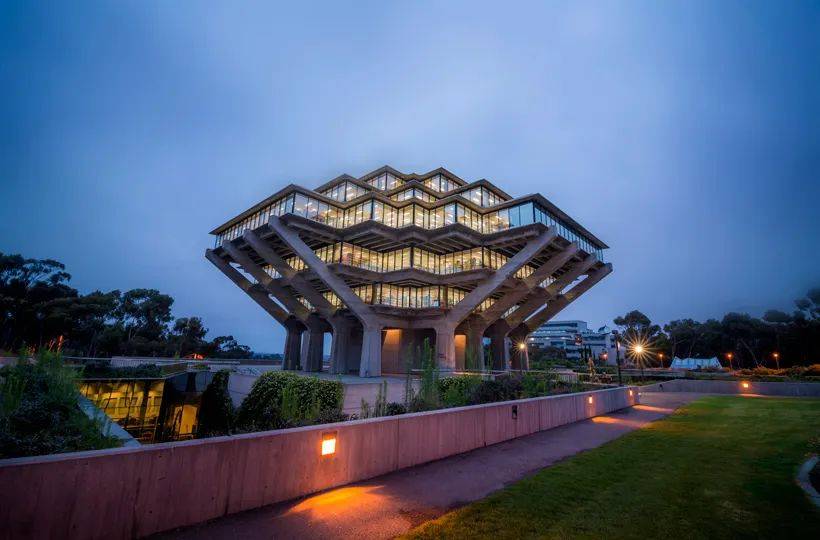 美国大学中最具特色的20个图书馆盘点_library_图片_来自