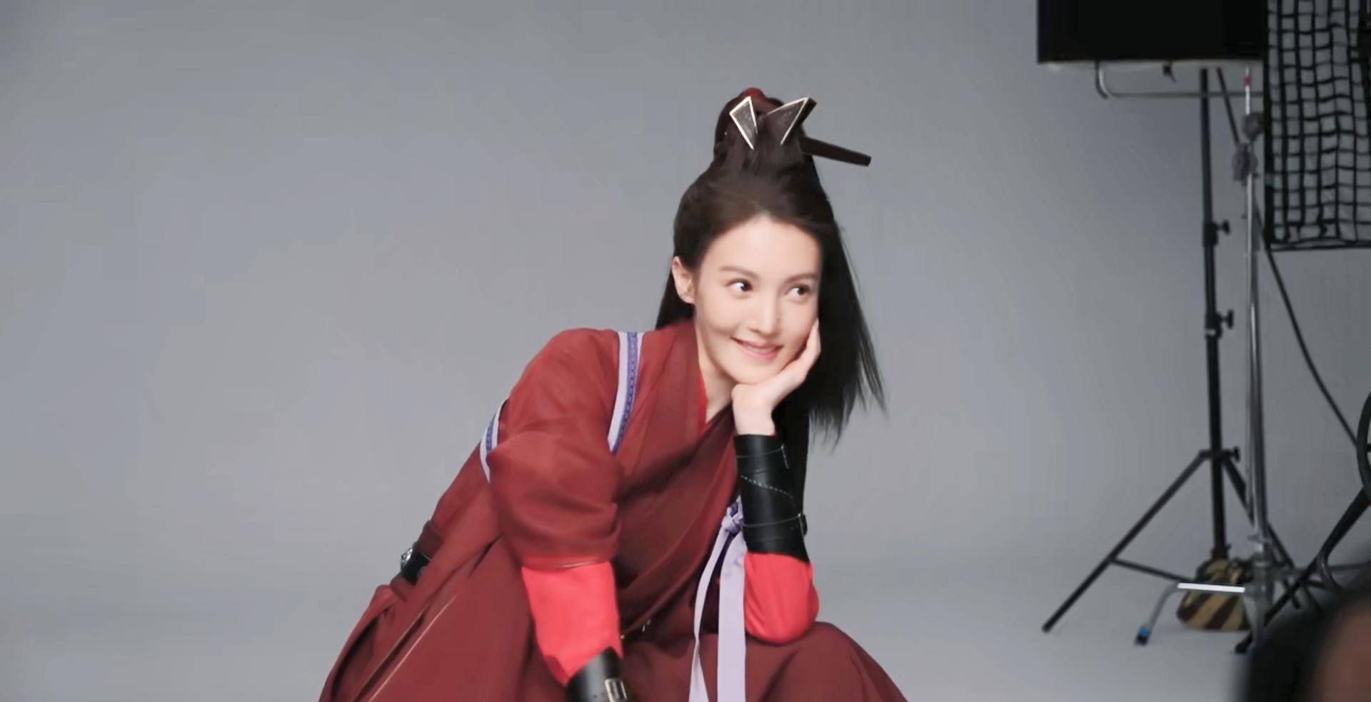 《庆余年2》再引热议,张若昀,李沁大玩谐音梗,甜蜜互动太好嗑_人物