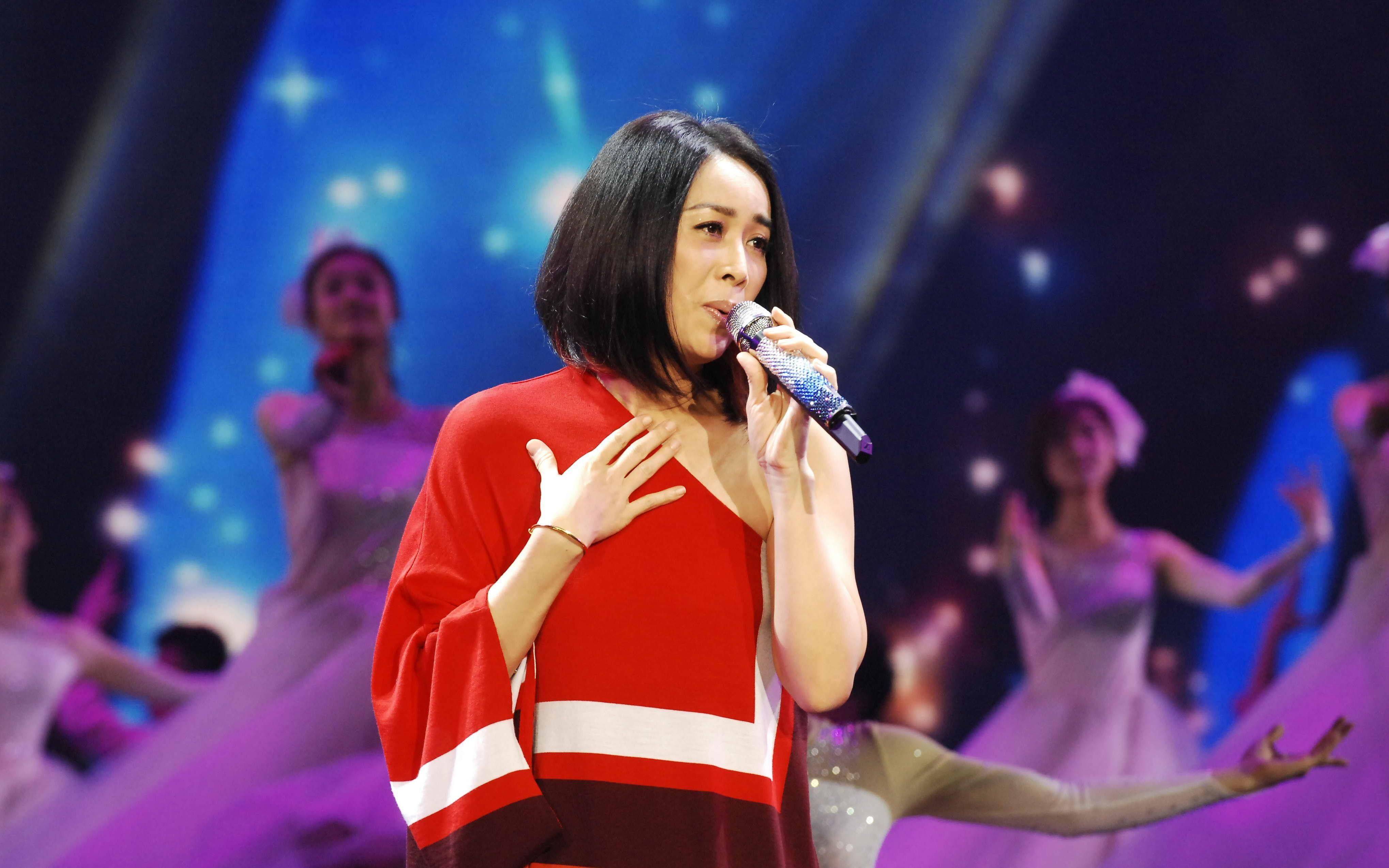 而且说到天后,梁静茹,孙燕姿,蔡依林,萧亚轩四大天后肯定不会参加