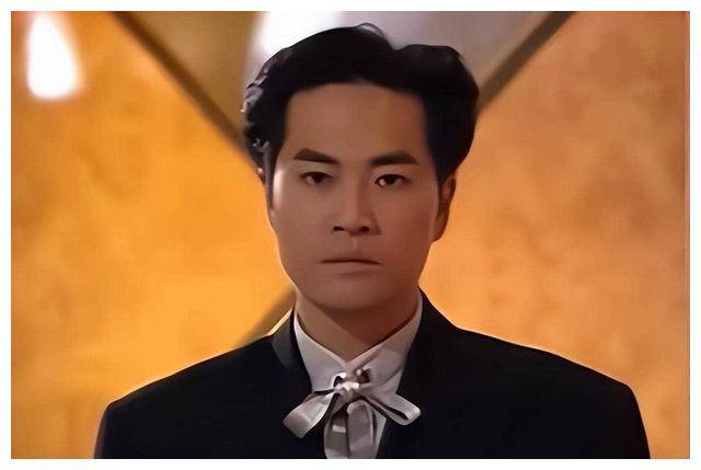 演员陈庭威:爱情破碎,父亲离世,62岁仍未结婚,害怕变老.
