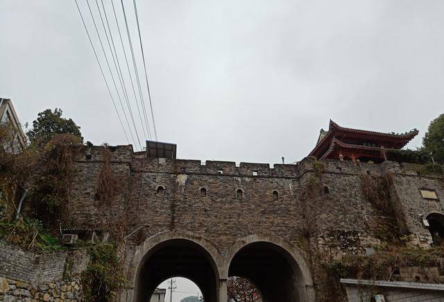 荆宪王朱瞻堈:从江西到湖广,为了找一个好封国,真是不容易_王府_建昌