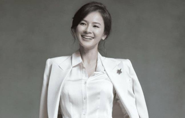 她灵动而独具魅力,以主持人身份被熟知,如今淡出娱乐圈_王婧_活动