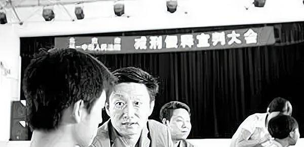 2002年,北京一男子参与纵火,致25人死亡,结果法庭宣