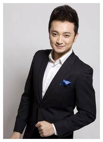 央视四位风采男主持,帅气独特,魅力无限_观众_外表_康辉