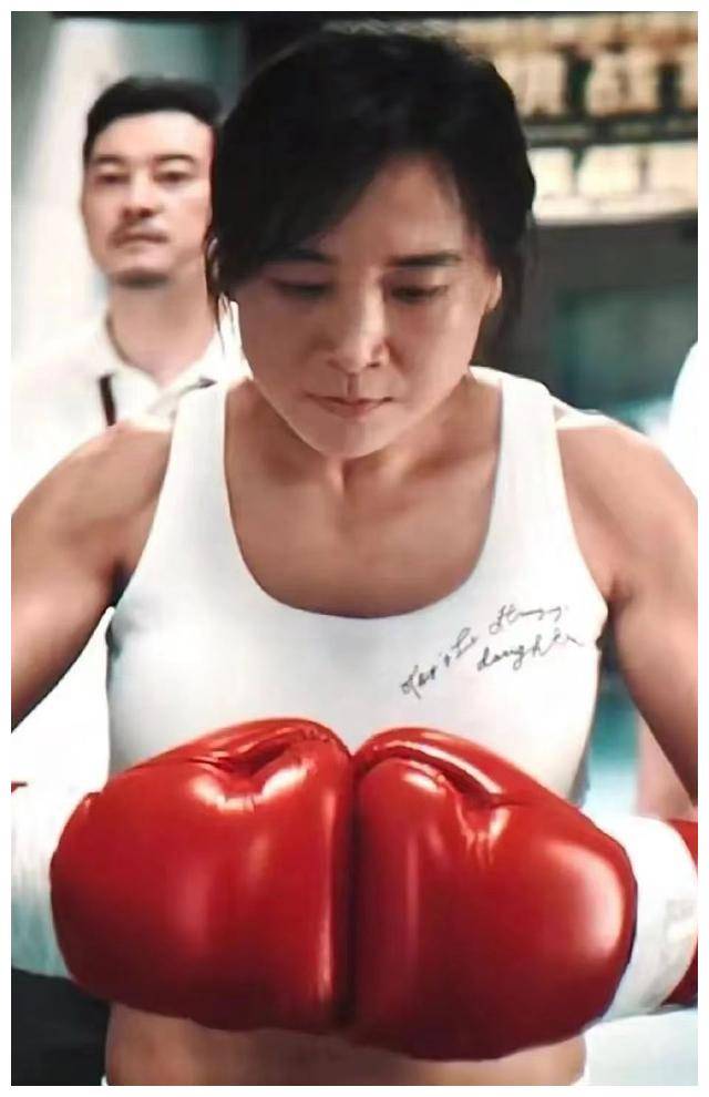 热辣滚烫:为何昊坤问乐莹"这不是你的第一次吧"?_梦想_目标_人际关系