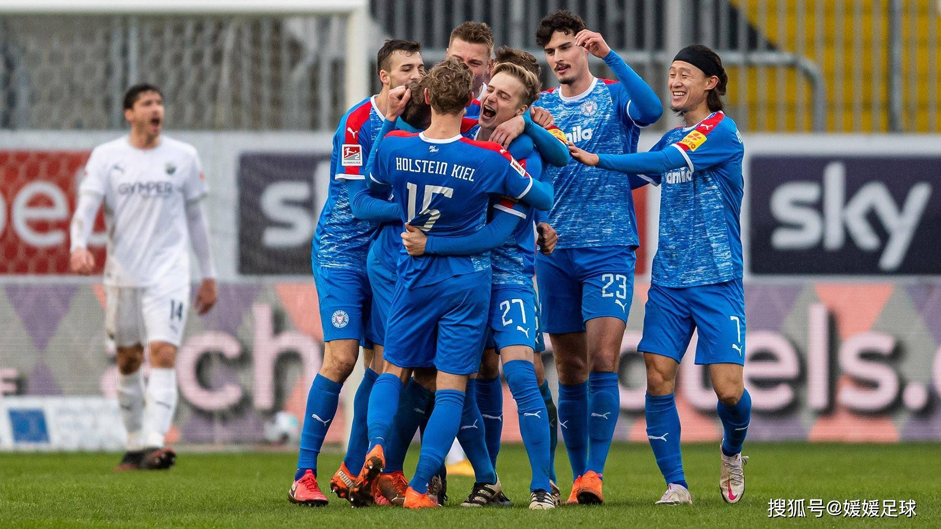 今日足球:皇家社会vs比利亚雷亚尔 基尔vs圣保利_比赛_赛事_成绩