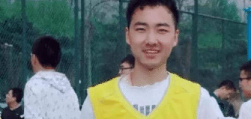 2019年,上交大学霸张迪放弃化疗捐出遗体,骗奶奶说:我出国留学_父母