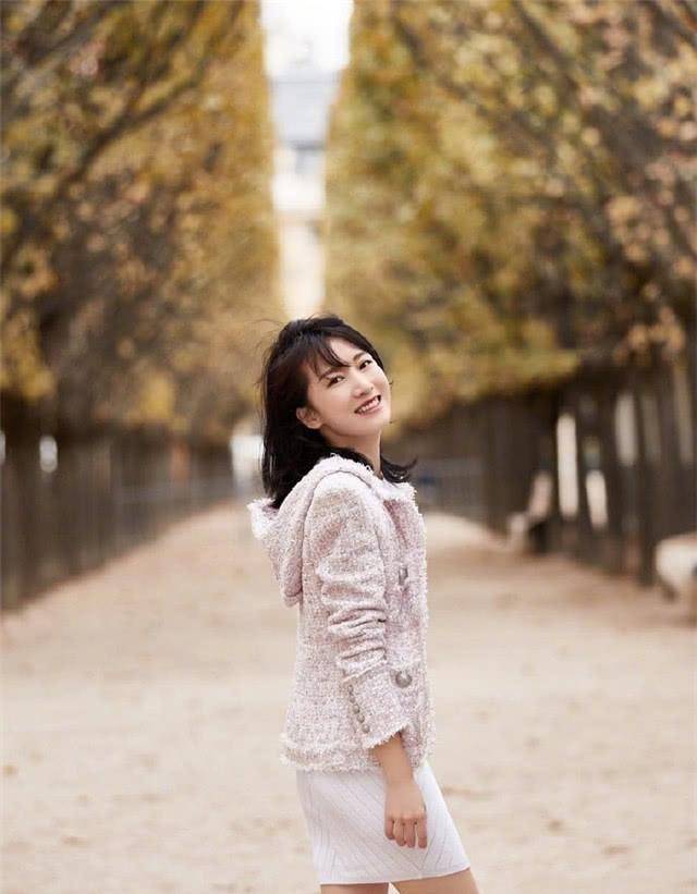 阔太李念晒素颜健身照,皮肤白皙身材好,少女感满满_丈夫_和平_支持