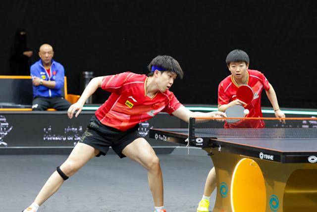 绝杀夺冠!王楚钦孙颖莎3-2逆转林高远王曼昱,决胜局轰出17-15