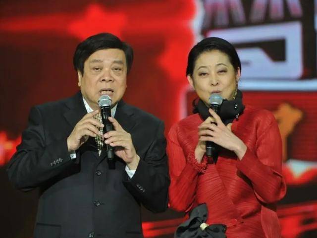 临终前5亿遗产托付倪萍,不给妻儿留一分,赵忠祥的做法堪称一绝_成功