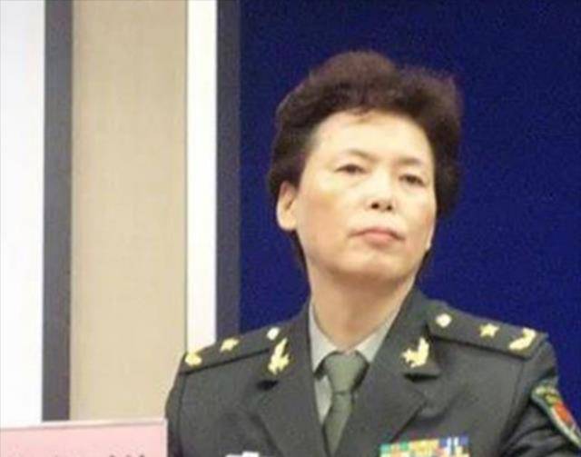 2013年陈招娣在八宝山的追悼会:球迷自发送行,郎平,孙晋芳到场_训练