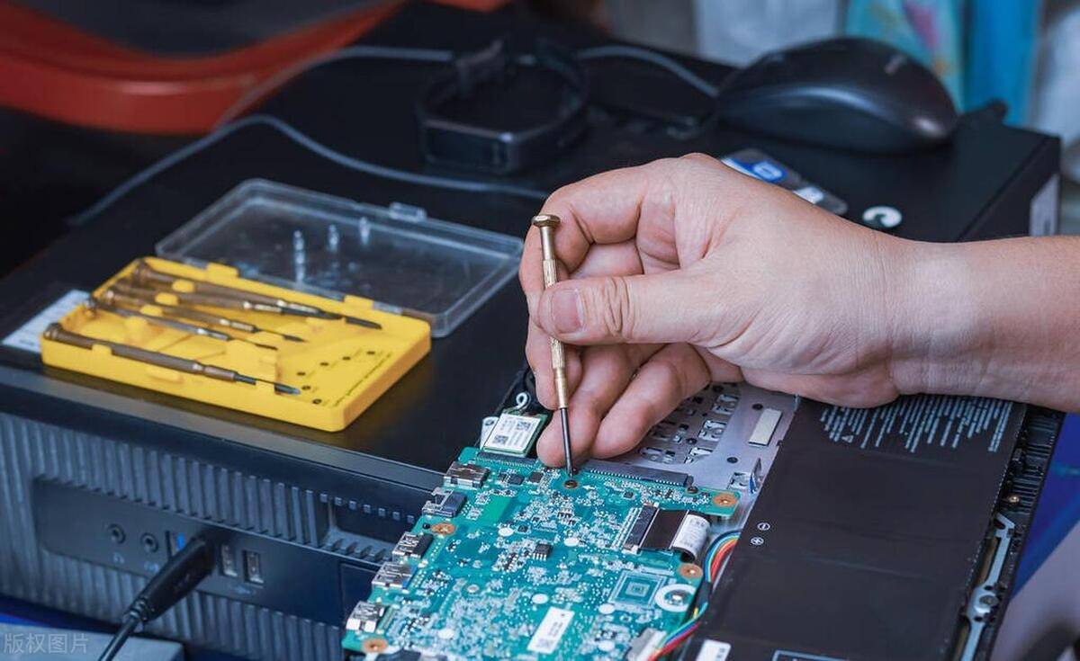 计算机维修工怎么考 ,报考条件 ,考试难吗,多久拿证