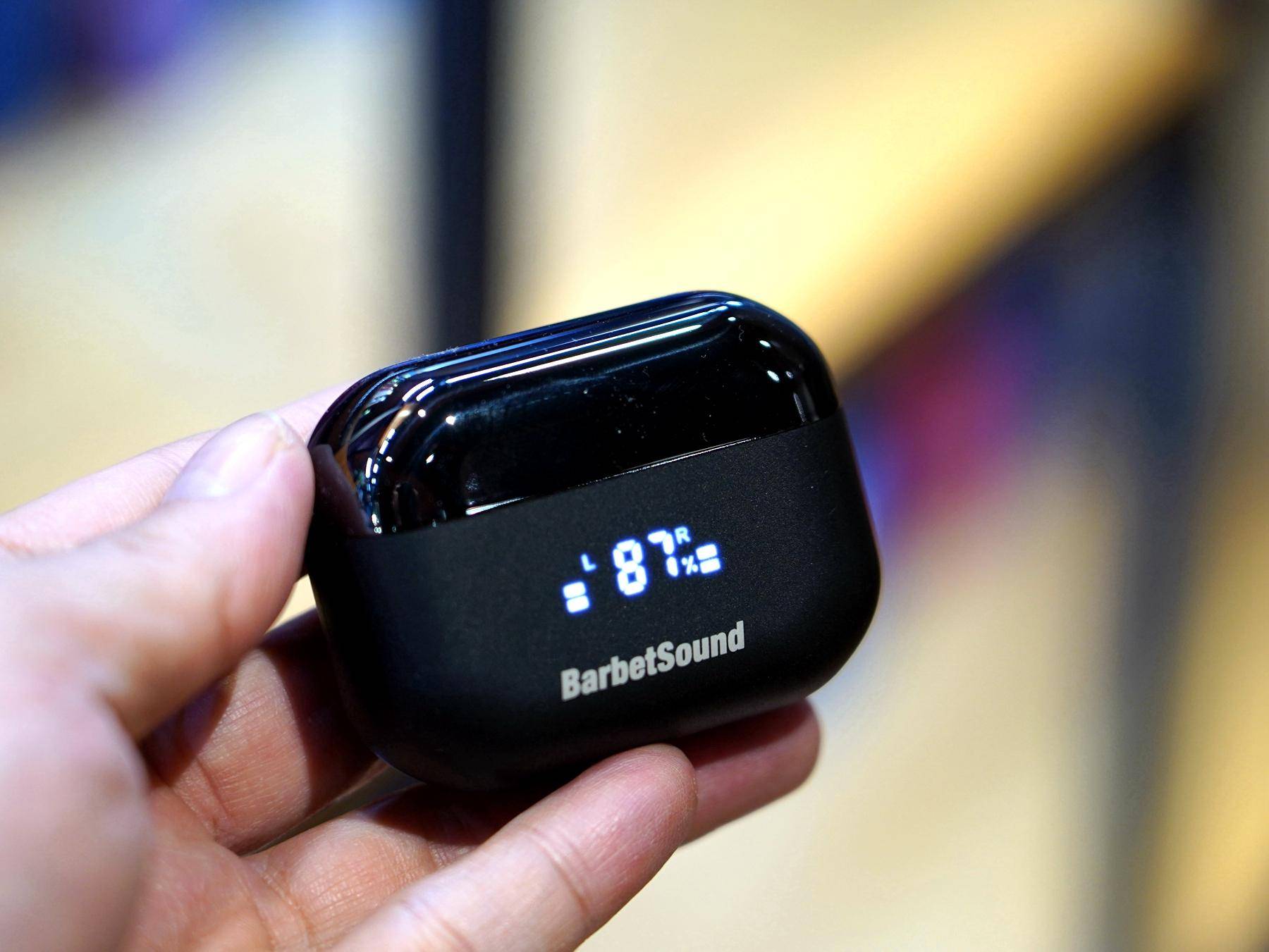 捅穿百元降噪耳机天花板,barbetsound buds a69上手点评_充电_效果