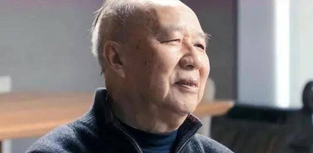 99年"首富"牟其中入狱,妻子携子赴德,小28岁的小姨