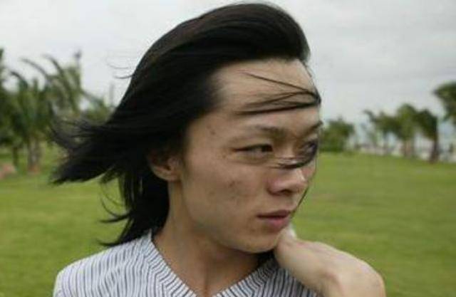 "变性人"李二毛:曾是夜场小王子,为爱情变"女人"