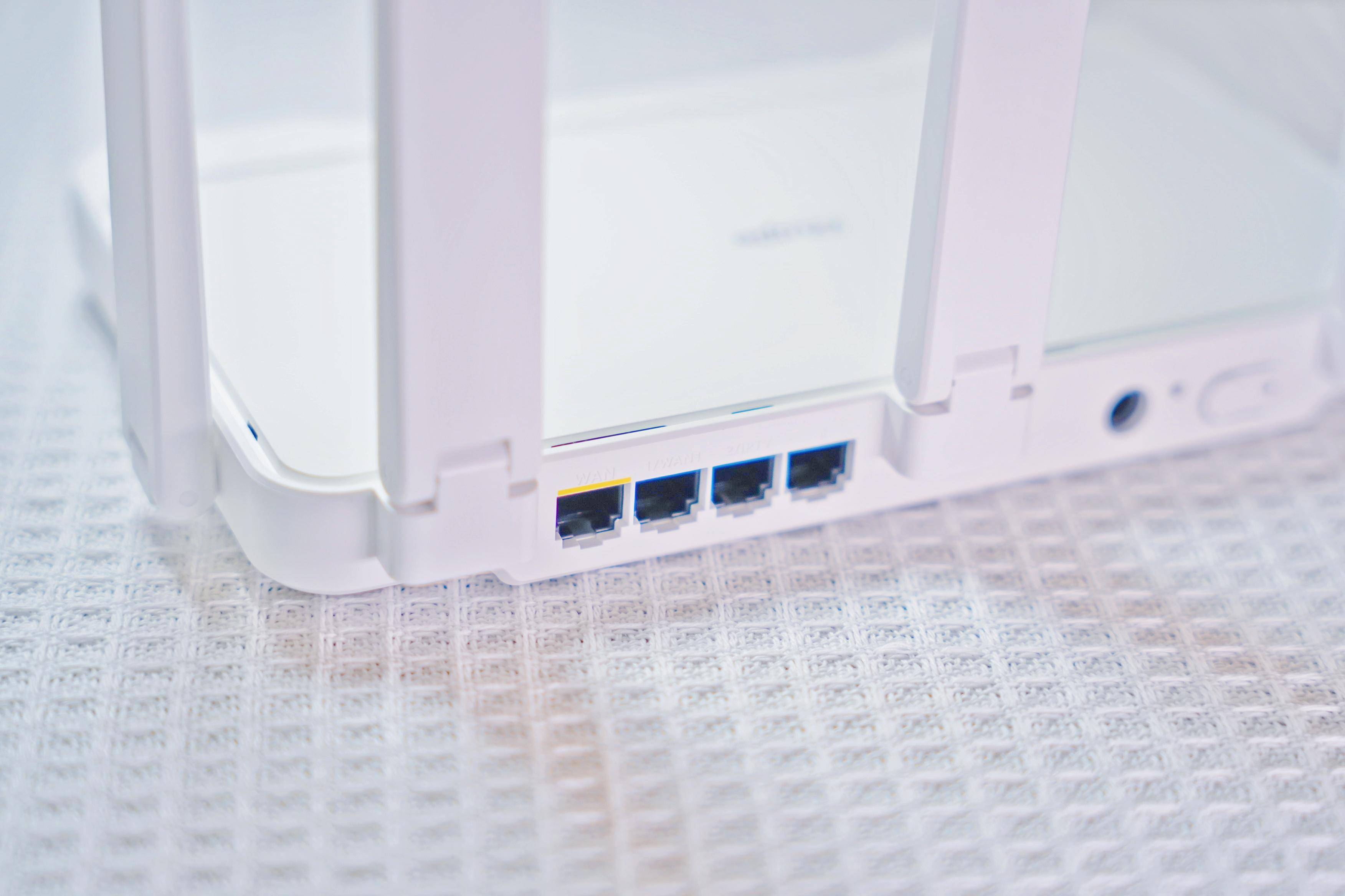 龙年开工大吉,锐捷雪豹X30E电竞路由器体验,甲辰年的网速靠它了