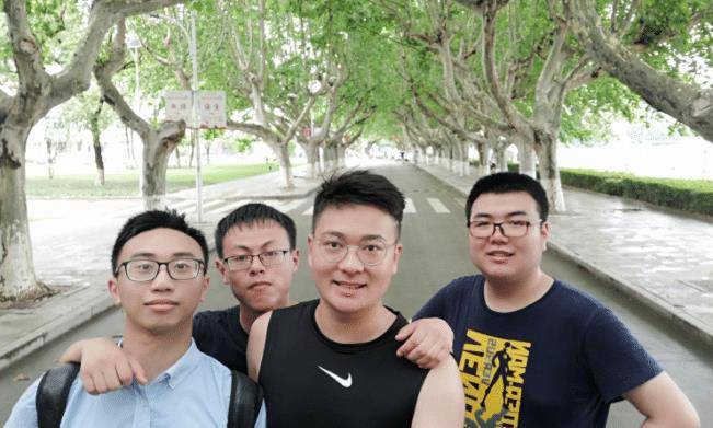 2019年,上交大学霸张迪放弃化疗捐出遗体,骗奶奶说:我出国留学_父母