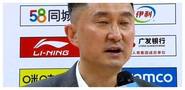 cba教练怒斥裁判:明明支持失败方还嘴硬!_质疑_问题_水平