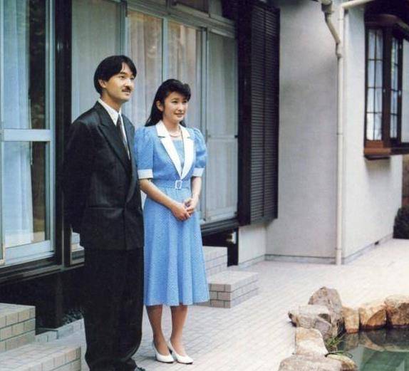 看过《叮当猫》的人都知道,里面女主静香笑容甜美可爱,性格也讨人喜欢