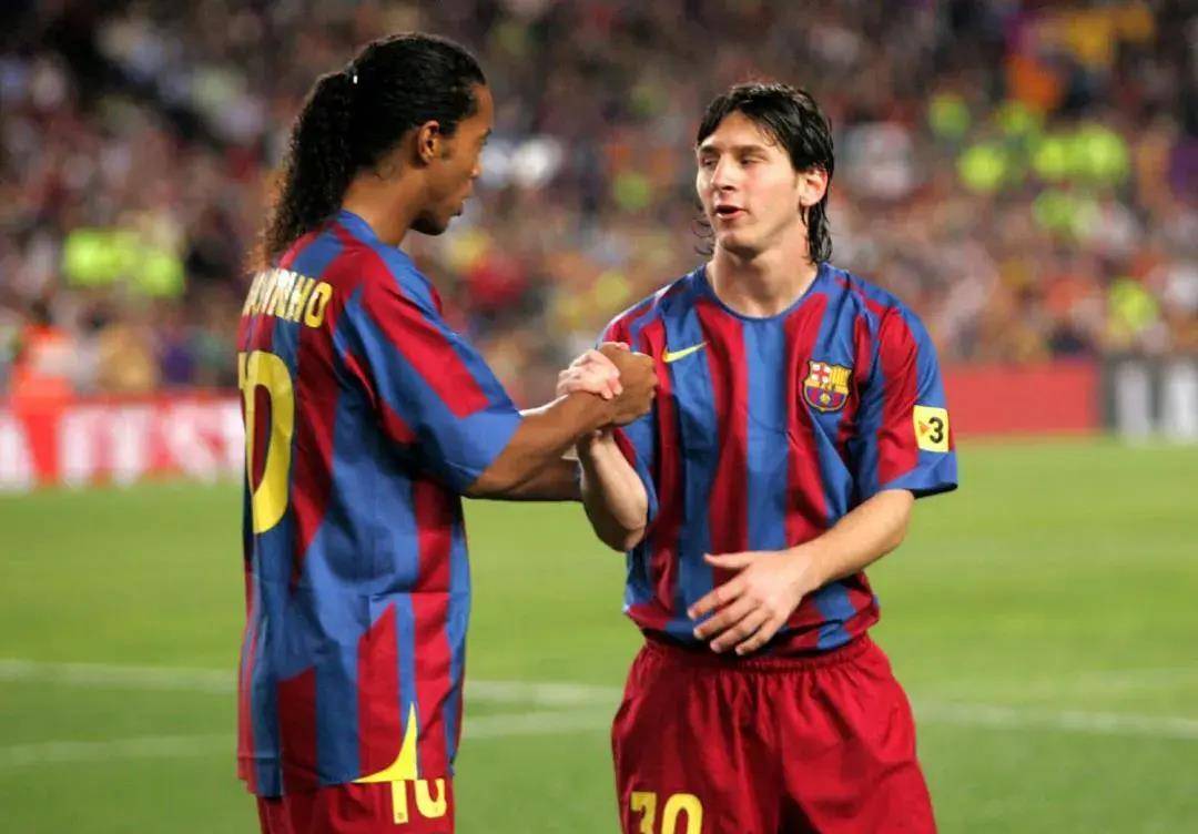 梅西和马拉多纳谁更容易被球迷追随?_阿根廷_足球_成为了