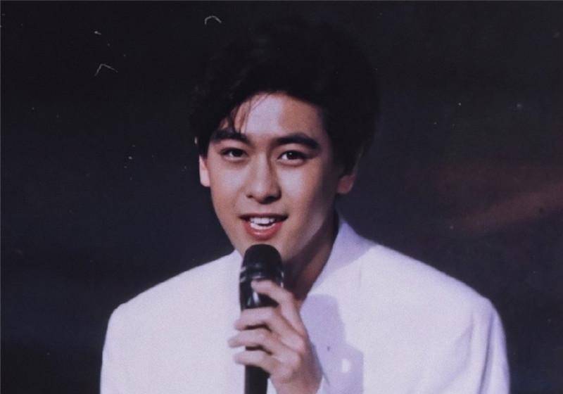 林志颖晒出高中聚会合照,像极了两代人的照片._年龄_妻子_网友