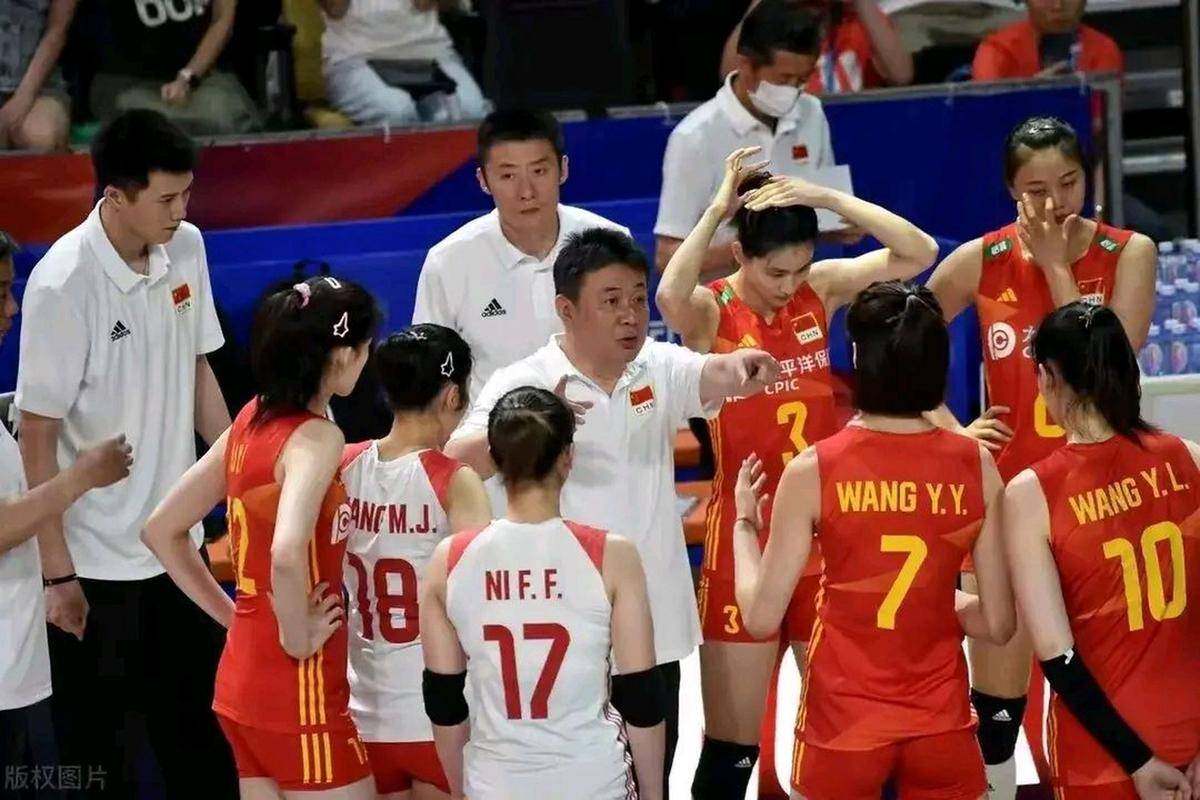 三大绝佳有利因素,保送中国女排主攻手王芸蕗直通奥运会_蔡斌_朱婷