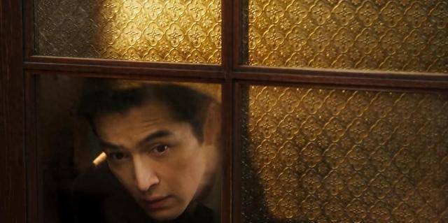 胡歌与唐嫣合作的4部影视剧,《繁花》竟排第二,第一名堪称封神_胡佳