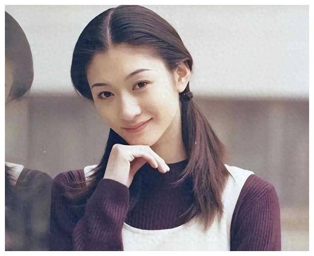 这6位素颜女神绝美无瑕,无需遮掩化妆,散发自然魅力!