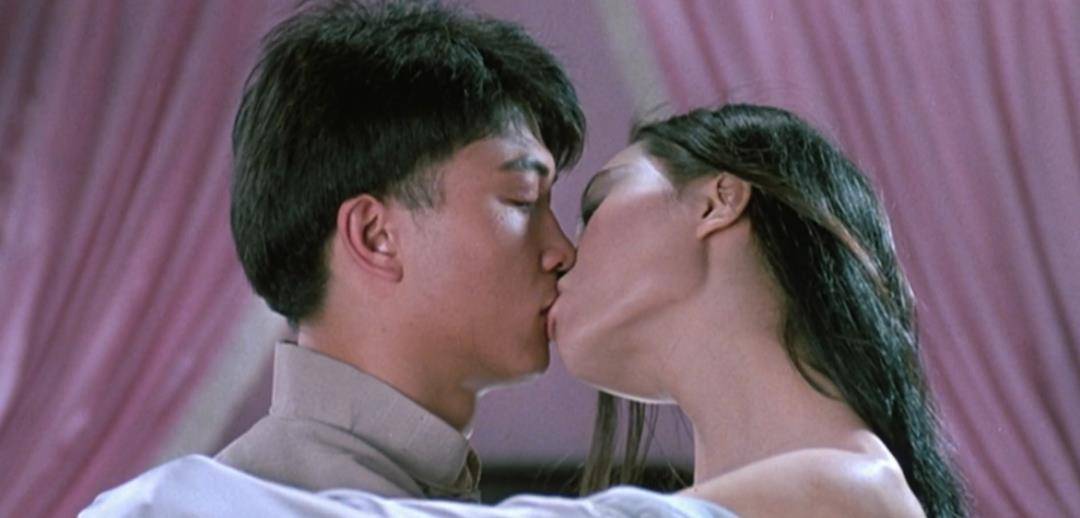 林正英最知名的徒弟,曾"装神弄鬼"火爆东南亚,如今落魄被喷_钱小豪