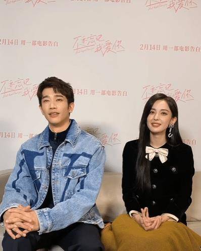 娜扎新年开工筷子腿让人羡慕,生图却脸部浮肿,鼻孔变大,显老了_刘以豪