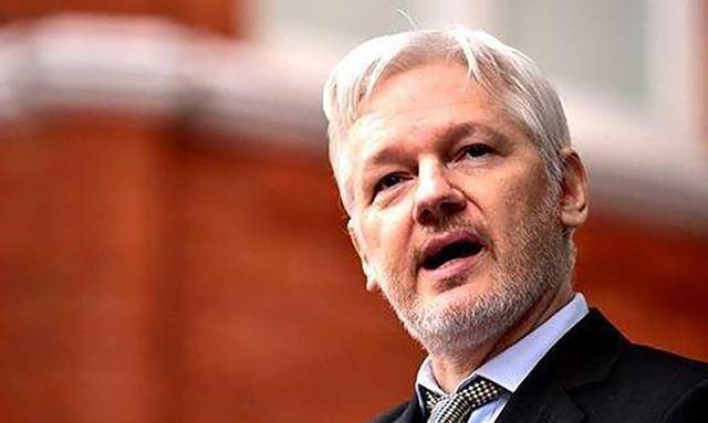 5年搬家30次,起底美国,曝光希拉里,阿桑奇的跌宕一生_生活_母亲_时候