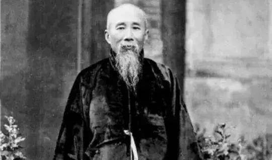 1898年,董福祥甘军过境,纵火烧毁了保定北关外法国教堂,酿成交涉案.