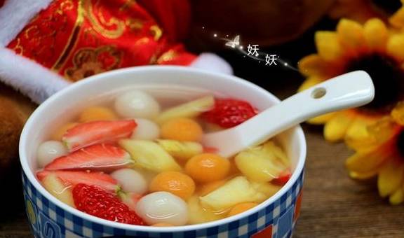 这碗无油低糖果蔬汤圆特受欢迎,做法特简单_萝卜_面团_灯笼