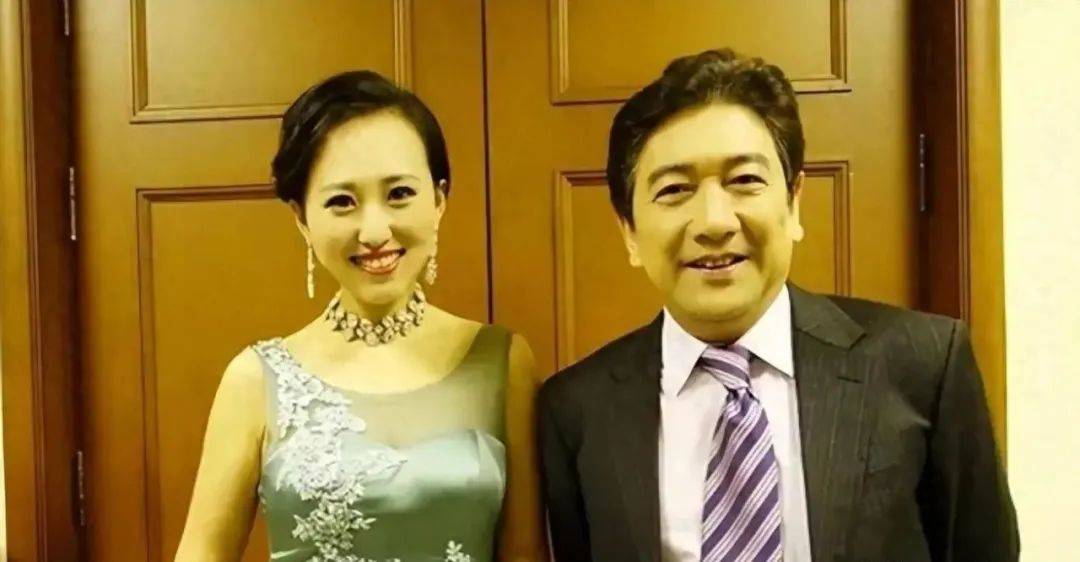 水均益:照顾75岁智障哥哥不离不弃,二婚娶央视女记者终获幸福_杨迪