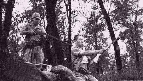 日本难度最高的剖腹自杀,至今只有一人完成,其痛苦程度难以忍受_武士