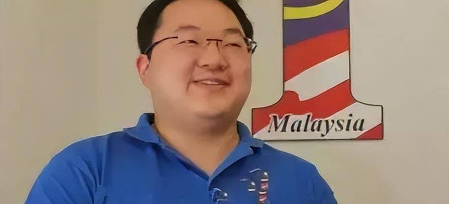 2009年,外籍华人富豪耗资千亿追巨星,至今被四国通缉,仍在潜逃_刘德祖