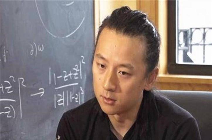 中国两大天才:高中是同桌,毕业后各奔东西,事业顶峰