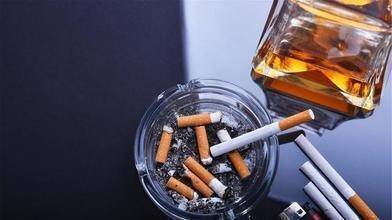 男人一天可以吸多少支烟?医生:控制在"这个数",还算可以