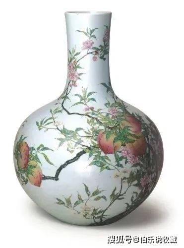 中国　色絵　粉彩　壺　九桃蝙蝠図　大清雍正年製銘 中国 色絵 粉彩 壺 九桃蝙蝠図 大清雍正年製銘