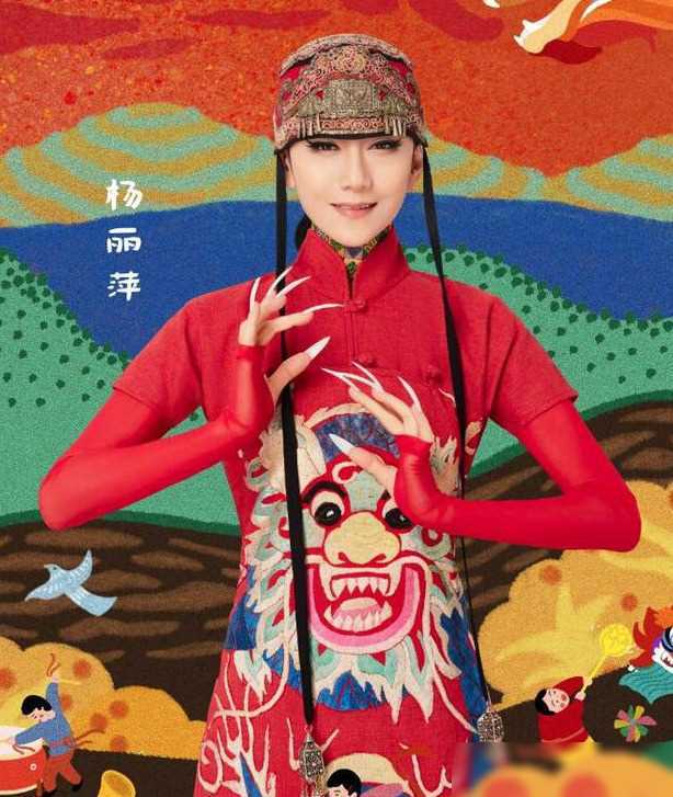孔雀舞女神杨丽萍现身,穿着奇特小腹隆起,网友评论一边倒!
