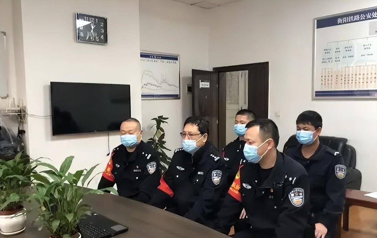 引起公安怀疑,逮捕后引出血案_郭玉梅_刘杰_霍佳
