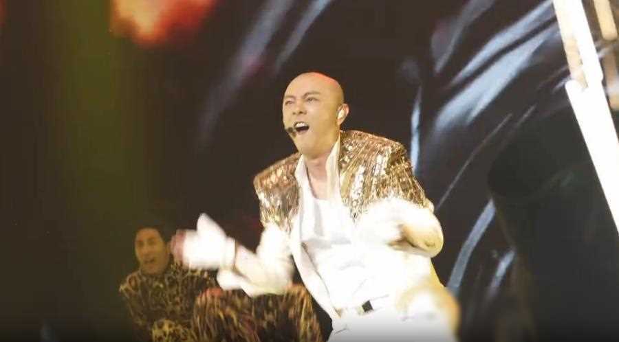 张卫健时隔28年再扮孙悟空,回忆值拉满,太太张茜开心到手舞足_表演