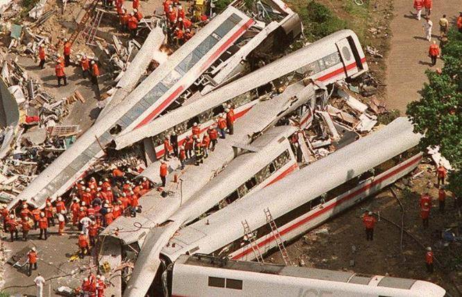 最惨重高铁事故:死101人伤105人,只因德国制造的一个车轮