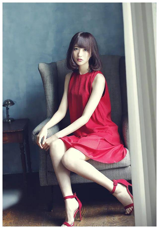 土生瑞穗:颜值惊艳,身材傲人,写真表现力无与伦比._魅力_才华_艺术