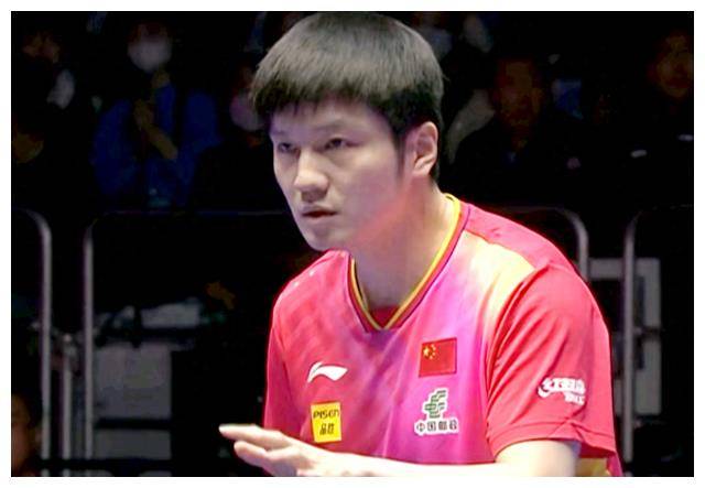 樊振东逆转击败16岁日本小将,连扳三局险胜!_比赛_中国队_展现