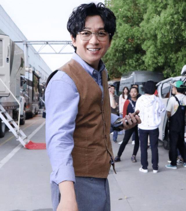 熟悉潘粤明的人都清楚原来的他也是娱乐圈中很有名的"小胖子",可从他