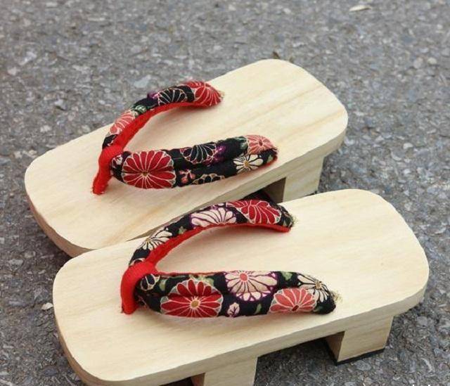 一千年前,朱然活捉了关羽,一千年后,他墓中的一双木屐轰动日本_历史