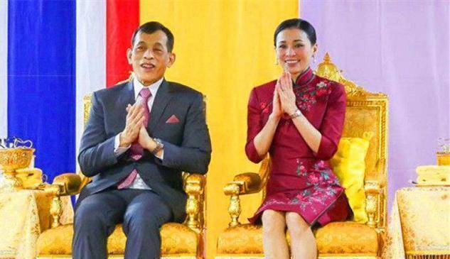 和贵妃穿同色衣服稳坐c位,贵妃只能观望_苏提达_妮娜_红色