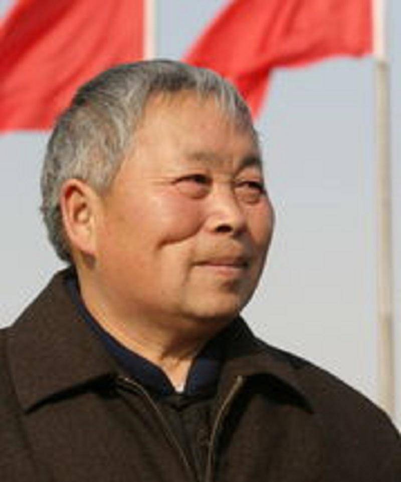 孝子谢延信:妻子去世后,用33年辛劳,照顾亡妻父母和傻弟弟_谢兆玉