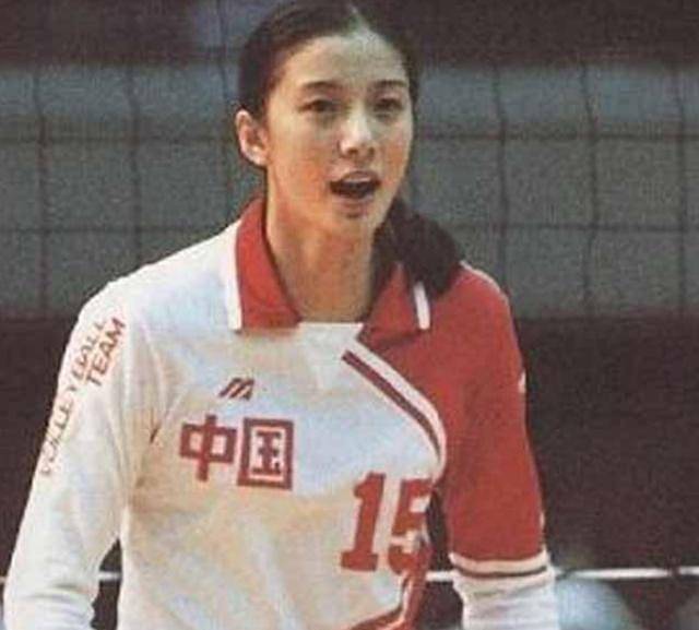 女排美女李月明:与前夫离婚,再嫁给美国人,今53岁生活滋润_中国_训练
